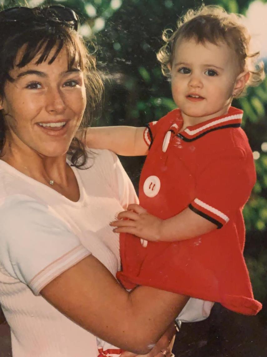 Arianna y su madre, Patrcia Santamarina.