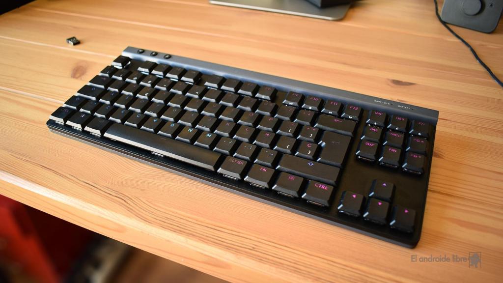 Logitech G515