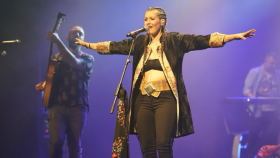 Isabel Aaiún, la cantante segoviana que arrasa con 'Potra Salvaje'