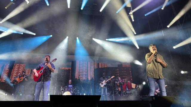 Imagen del concierto de Estopa este sábado en la Sierra de Gredos