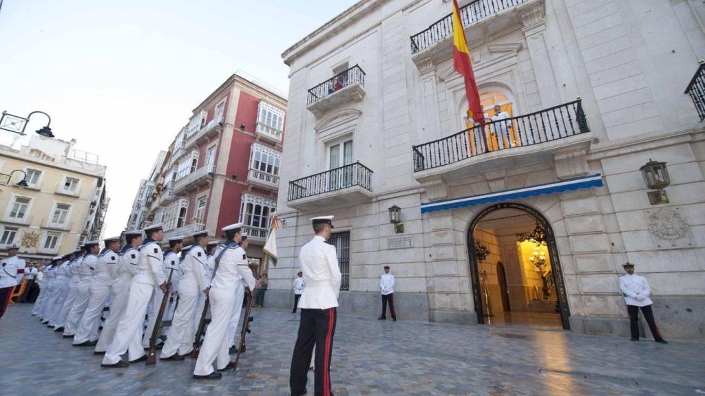 Una imagen de archivo de la Capitanía General de Cartagena, donde se hospedó Isabel II.