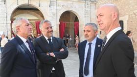 Pollán, junto al delegado del Gobierno, en la inauguración del Congreso Español de Ciencia Política en Burgos