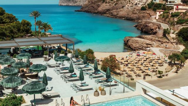 Vista de Cala Vicenç desde el hotel.