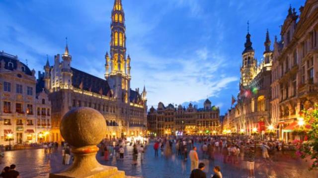 Vista de una de las plazas más bonitas de Bruselas.