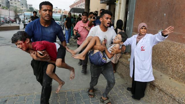 Heridos en  Jan Yunis tras el ataque de este lunes de Israel.