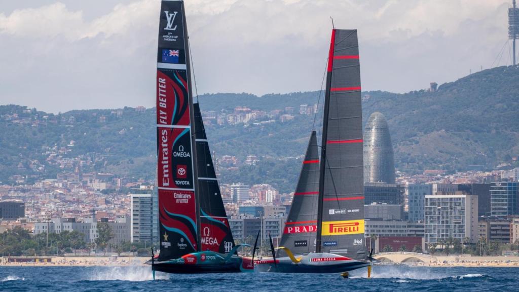 Entrenamientos previos a la America's Cup en Barcelona