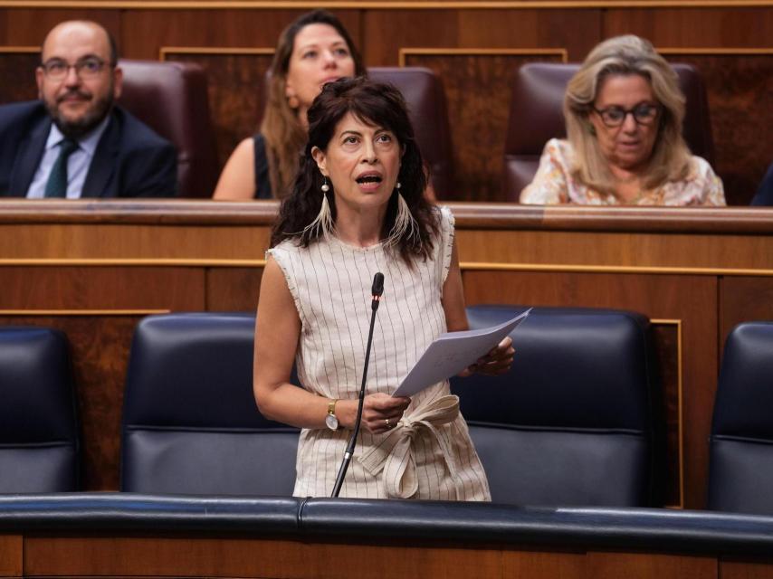 La ministra de Igualdad, Ana Redondo, durante el pleno del martes.
