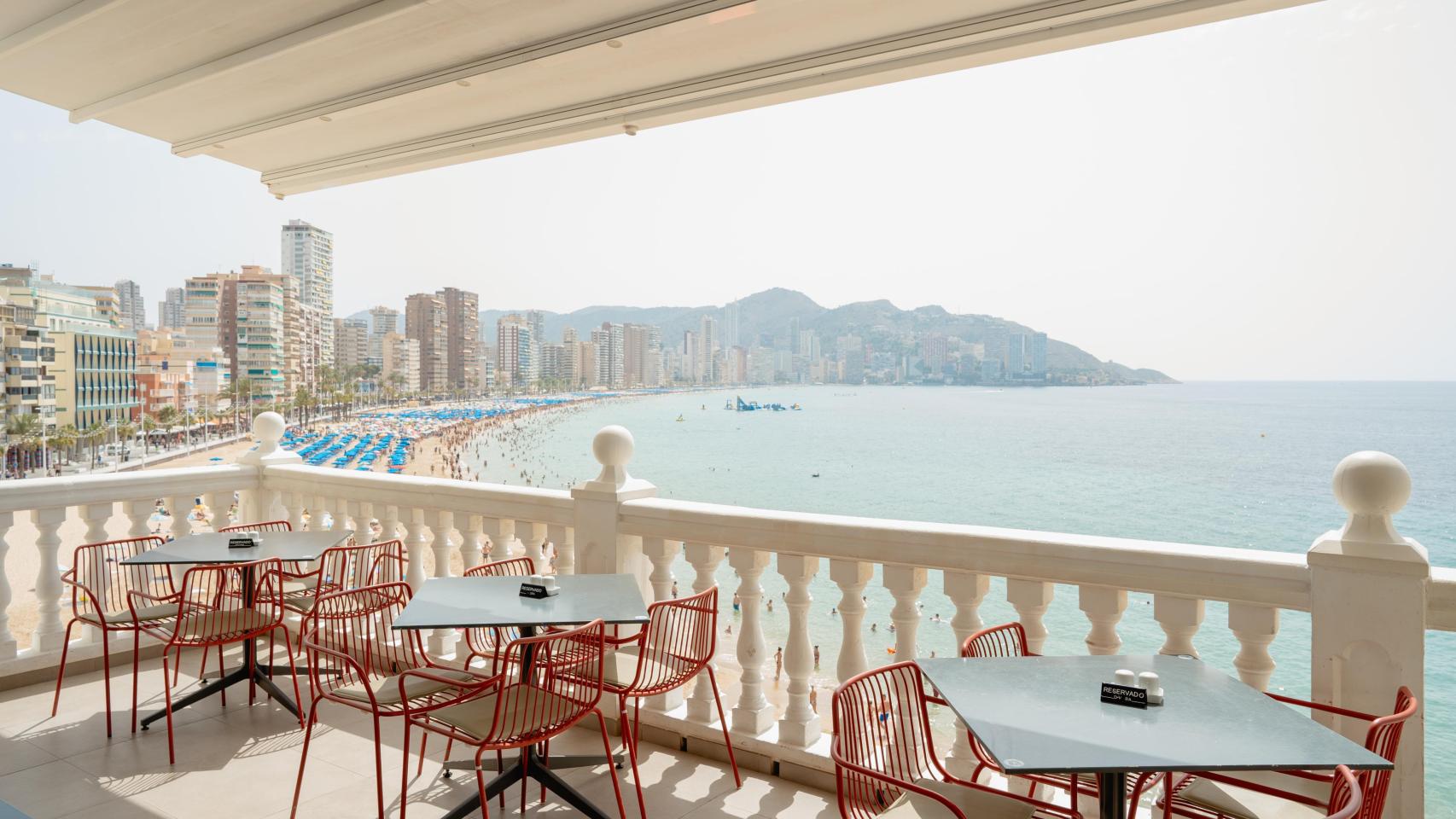 Las vistas de las playas de Benidorm desde la terraza del D-vora.