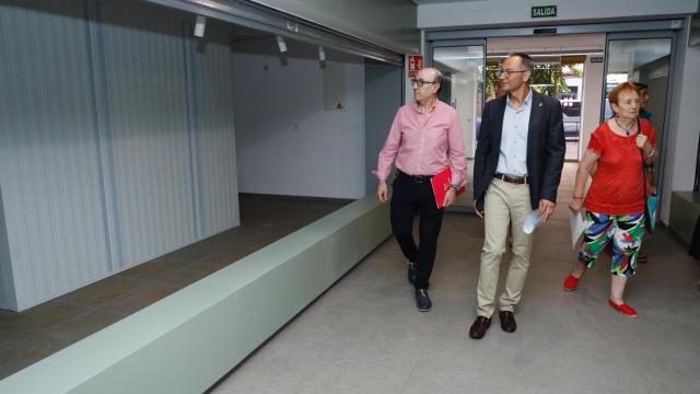 Víctor Martín visitando el nuevo Mercado de la Rondilla en Valladolid