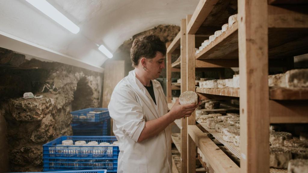 La quesería ubicada en una antigua bodega del siglo XIX que se suma a única D.O.P de queso de la Rioja