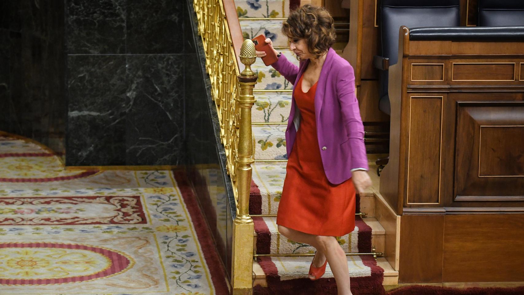 María Jesús Montero, vicepresidenta primera y ministra de Hacienda del Gobierno, en el Congreso.