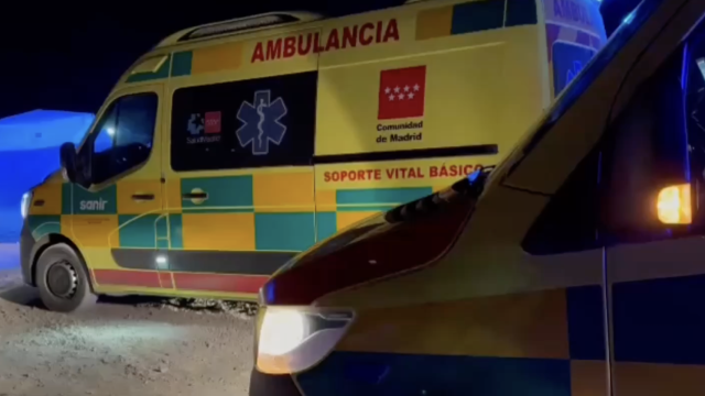 Una ambulancia en Fuentidueña del Tajo.