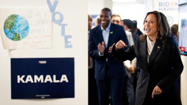 La vicepresidenta de Estados Unidos, Kamala Harris, en la sede de su campaña presidencial en Wilmington, Delaware.