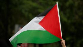 Una bandera de Palestina durante una manifestación.