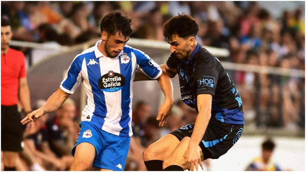 Encuentro entre el Ourense CF y el Deportivo