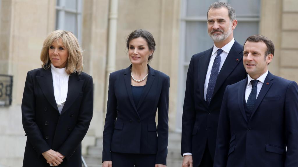 Felipe VI y Letizia con los Macron en el Palació del Elíseo. Marzo de 2020.