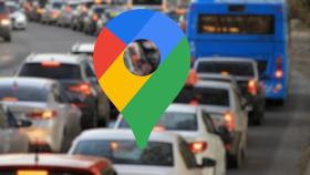 Atasco de tráfico con el icono de Google Maps