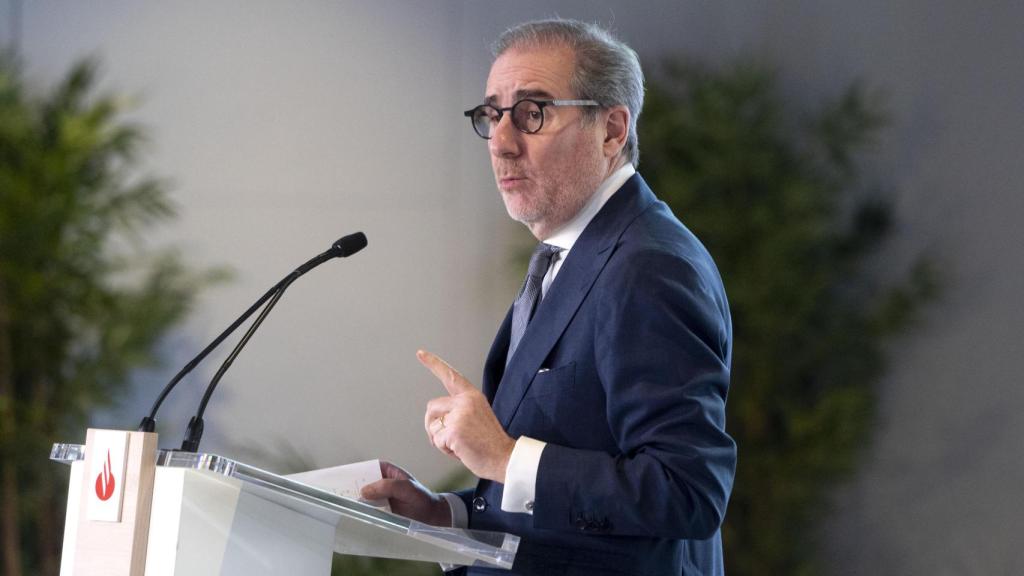 Héctor Grisi , durante la rueda de prensa de presentación de resultados del Banco Santander.