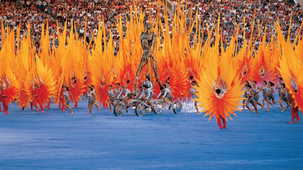 Espectáculo 'Mediterráneo, mar olímpico' de la Fura dels Baus en la ceremonia inaugural de los Juegos Olímpicos de Barcelona 1992.