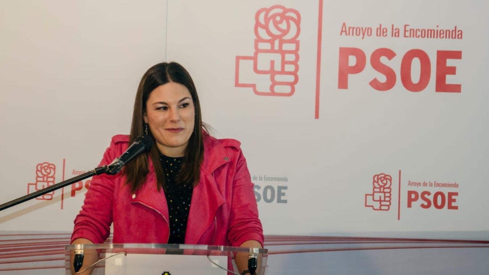 La portavoz del PSOE en el Ayuntamiento de Arroyo de la Encomienda, Alba Acero