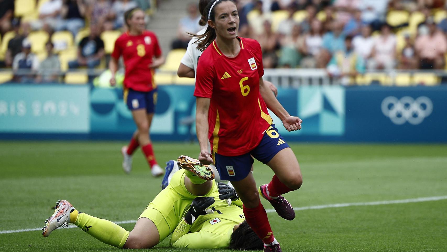 Aitana Bonmatí celebra su gol contra Japón.