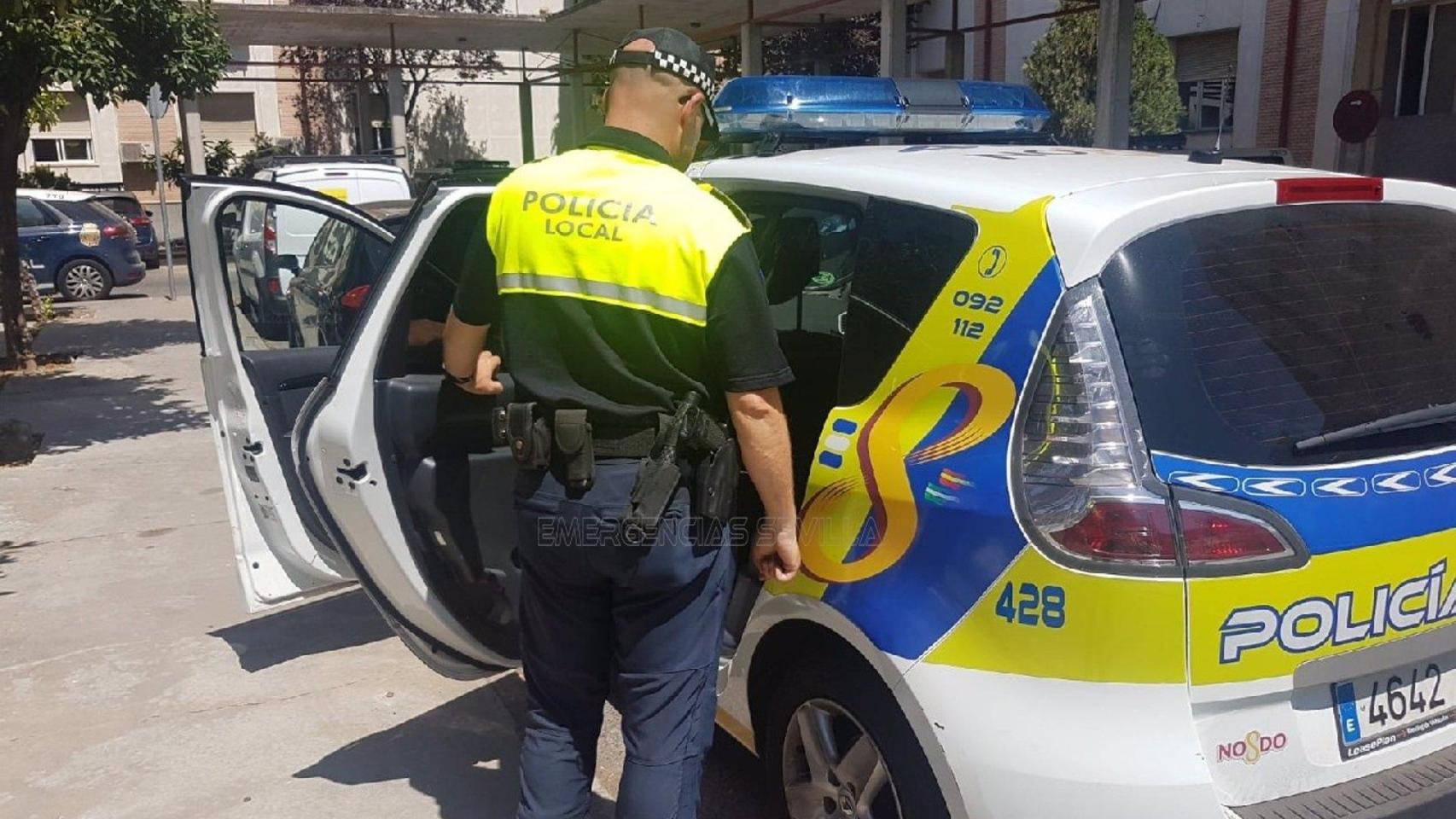 Un agente de la Policía Local.