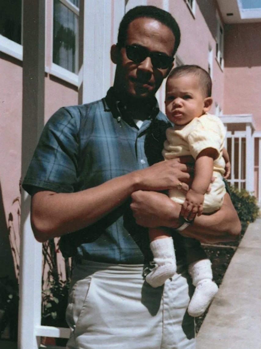 Donald J. Harris, con su hija Kamala, en abril de 1965.