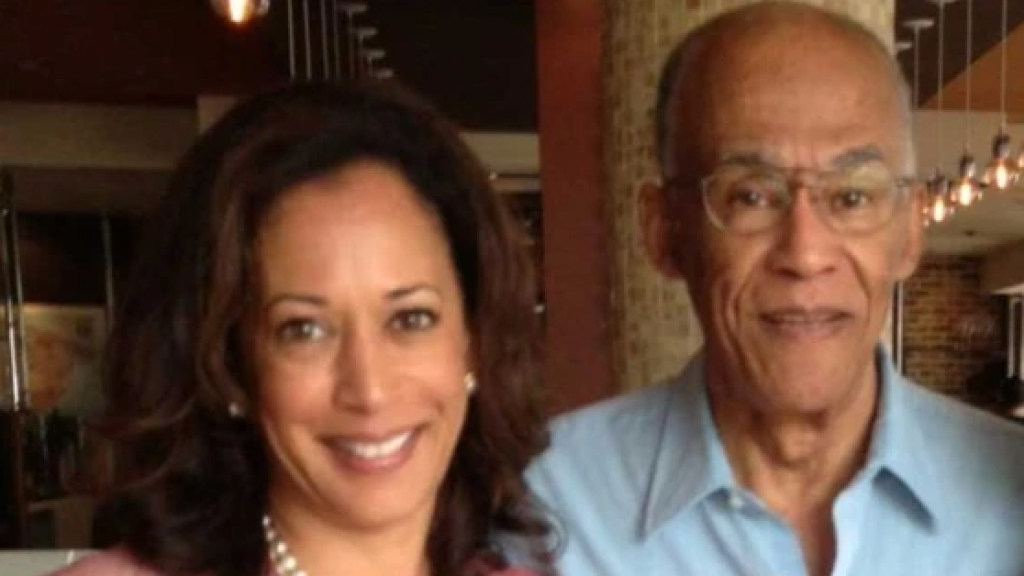 Kamala Harris, con su padre Donald J. Harris.