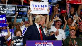El candidato republicano a la presidencia de EEUU, Donald Trump, en un acto de campaña en Carolina del Norte.