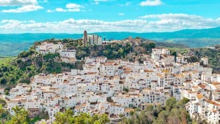 Uno de los pueblos más bonitos de España está en Málaga, según National Geographic