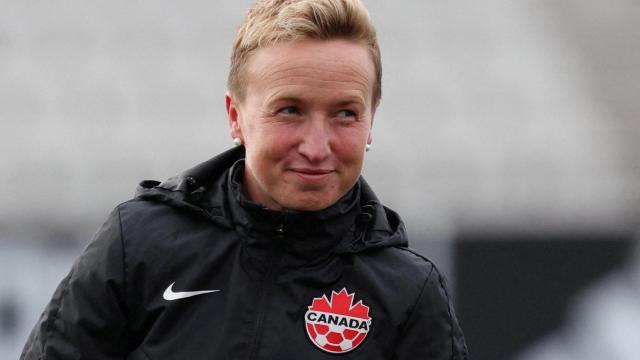 Bev Priestman, seleccionadora canadiense de fútbol femenino