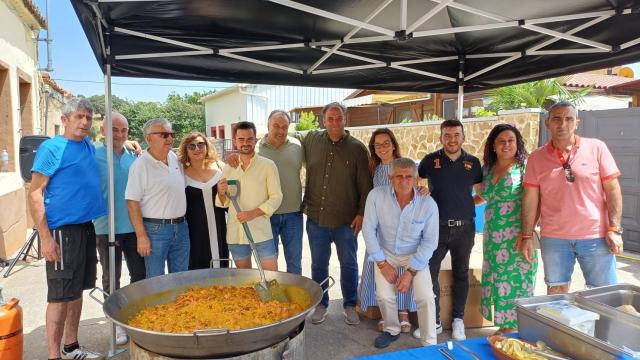 Las fiestas de Cabezuela contaron con la presencia del alcalde de Guijuelo y otros concejales