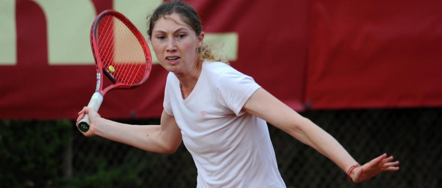 Cristina Bucsa, durante un partido