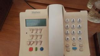 Competencia desregula el mercado de la telefonía fija y 'libera' a Telefónica de sus obligaciones