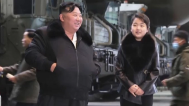 Kim Jong-un junto a su hija y probable sucesora.