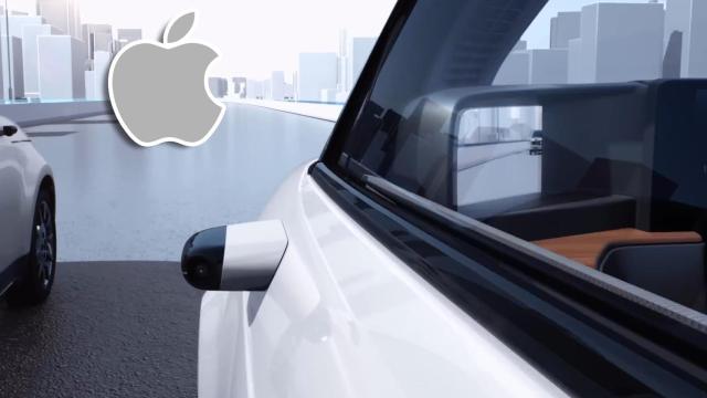 Fotomontaje del logo de Apple y una cámara como retrovisor en un coche.