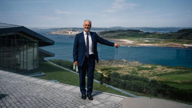 Julio César Castro Marcote es director del Parador de Muxía, en la Costa Da Morte.