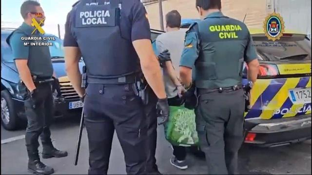 Detenidos los ladrones de una lavandería de Castilleja que actuaban con clientes en su interior