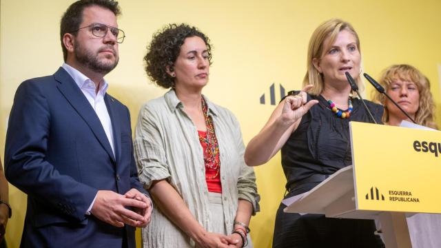 Pere Aragonès, Marta Rovira y Raquel Sans, en la rueda de prensa de ERC.