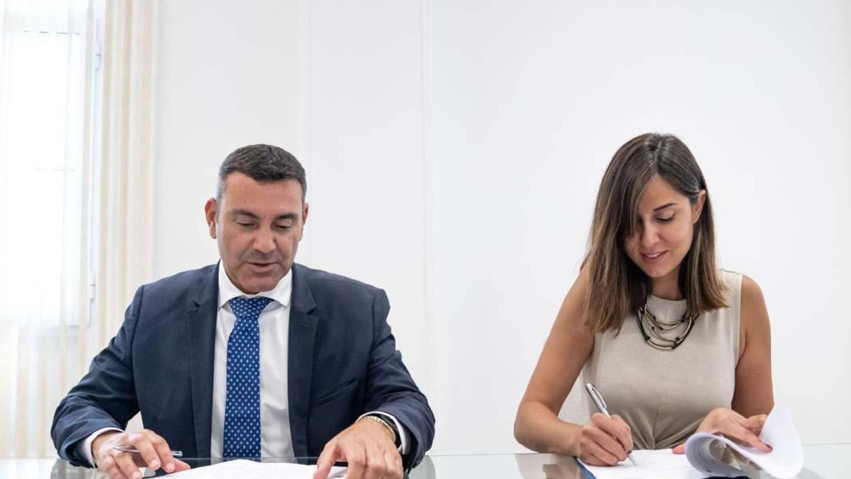 Un diputado del Parlamento canario asegura haberle pedido al Rey que no deje a Pedro Sánchez veranear en La Mareta