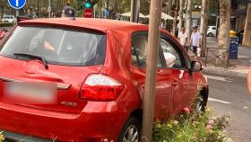 Imágenes del vehículo accidentado en el Paseo de Zorrilla.