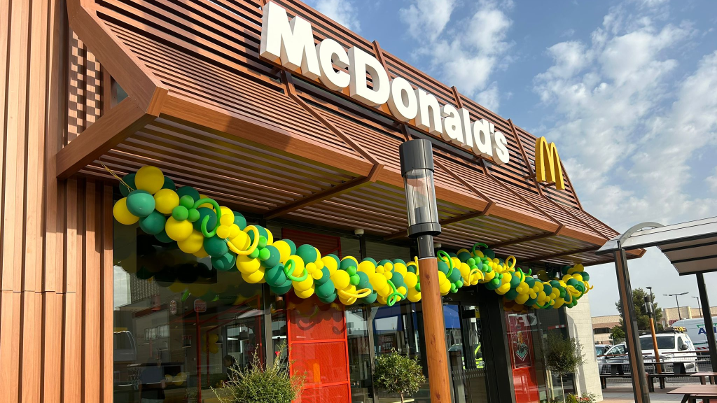 El nuevo McDonald's de Toledo.