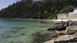 Esta es la mejor cala cerca de Sanxenxo (Pontevedra) para hacer snorkel en aguas cristalinas