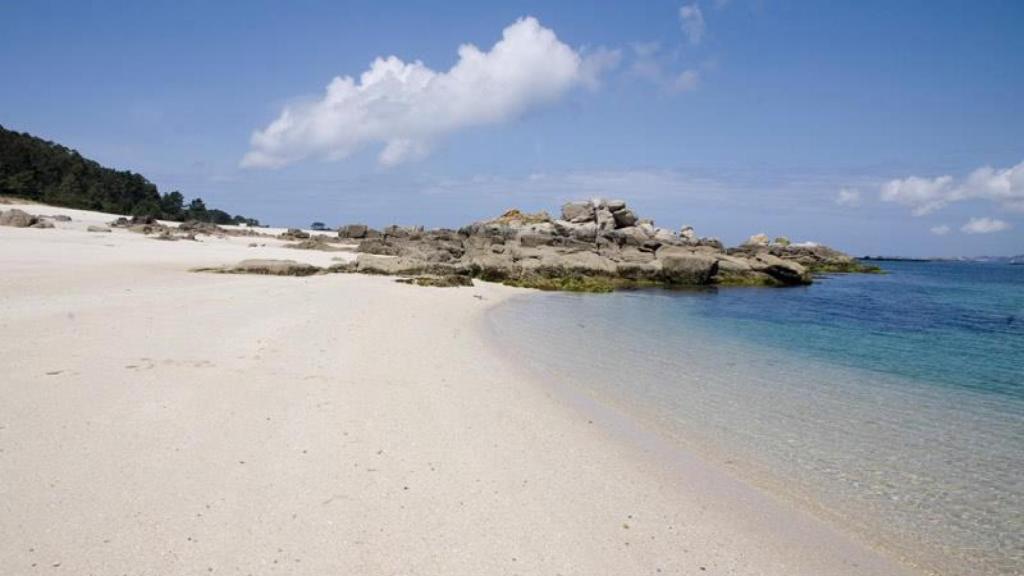 Ni la de la Lanzada ni la de Lapaman: la playa poco conocida de Pontevedra que ofrece una escapada única