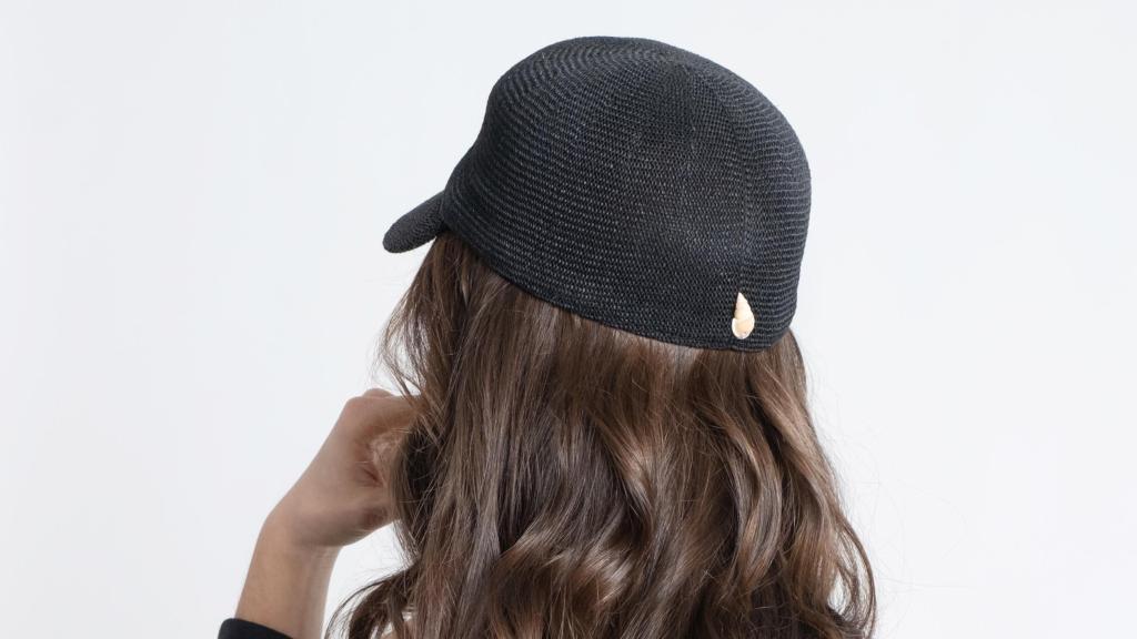 Gorra de Chu Ioffe con concha natural