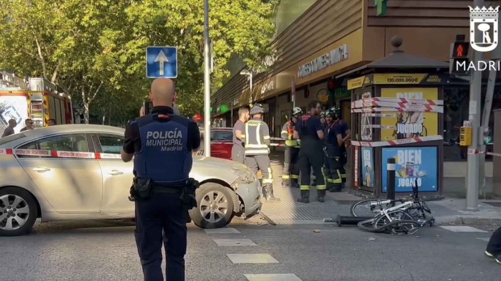 Un agente de la Policía Municipal en Usera.