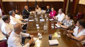 Reunión de Inés Rey con los alcaldes del Consorcio As Mariñas.
