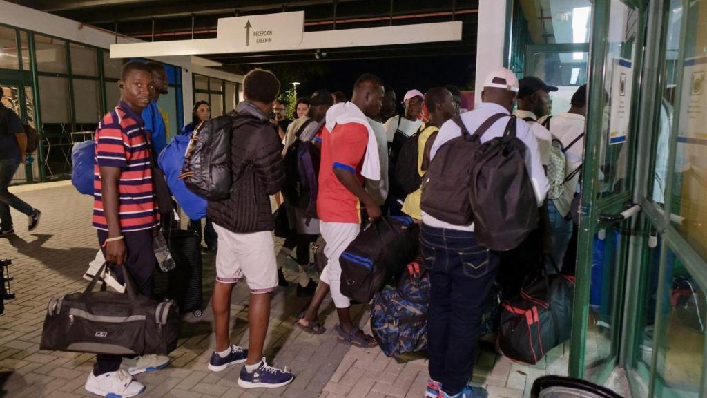 Llegan a Santiago de Compostela los primeros refugiados de la guerra de Mali.