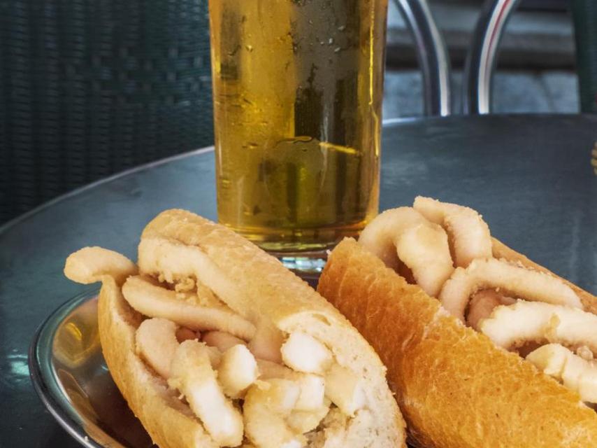 Bocadillo de calamares.