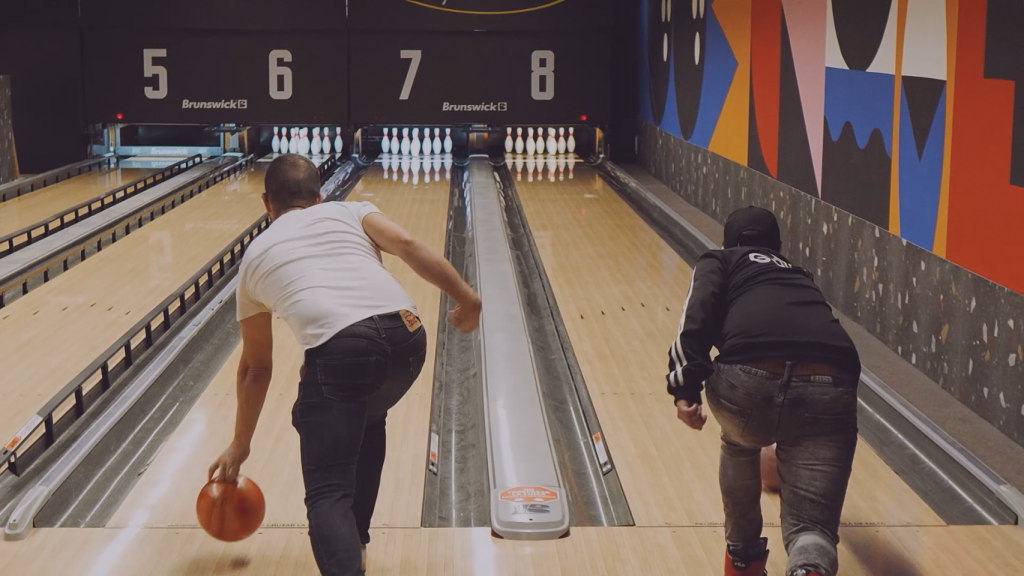 Sesión de bolos en el Estrella Park Experience